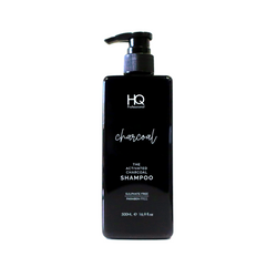 The HQ Professional Activated Charcoal Shampoo deeply cleanses and exfoliates the scalp for an instant lightweight effect on the hair.