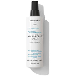 Volumizing Spray with Lift-Up Technology, gives body and fullness to the hair. 